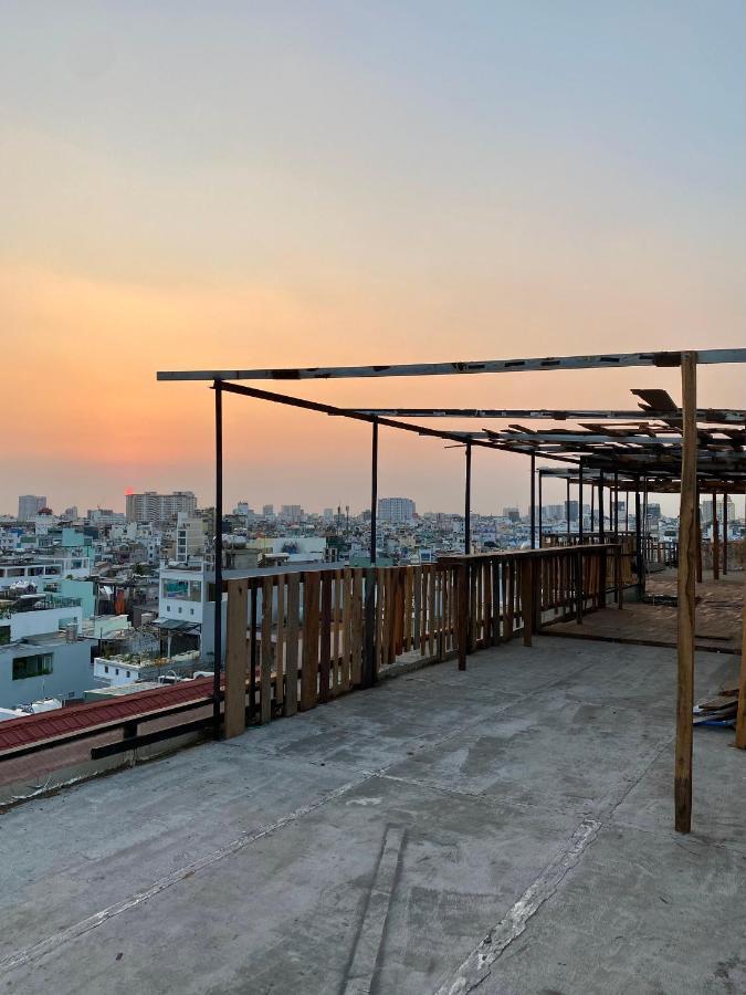 The Gk House Hostel, Ecolliving, Central City, Natural Wooden, Chill View Rooftop, Restaurant And Cocktail Bar Thành Pho Ho Chí Minh Esterno foto