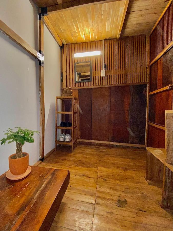 The Gk House Hostel, Ecolliving, Central City, Natural Wooden, Chill View Rooftop, Restaurant And Cocktail Bar Thành Pho Ho Chí Minh Esterno foto