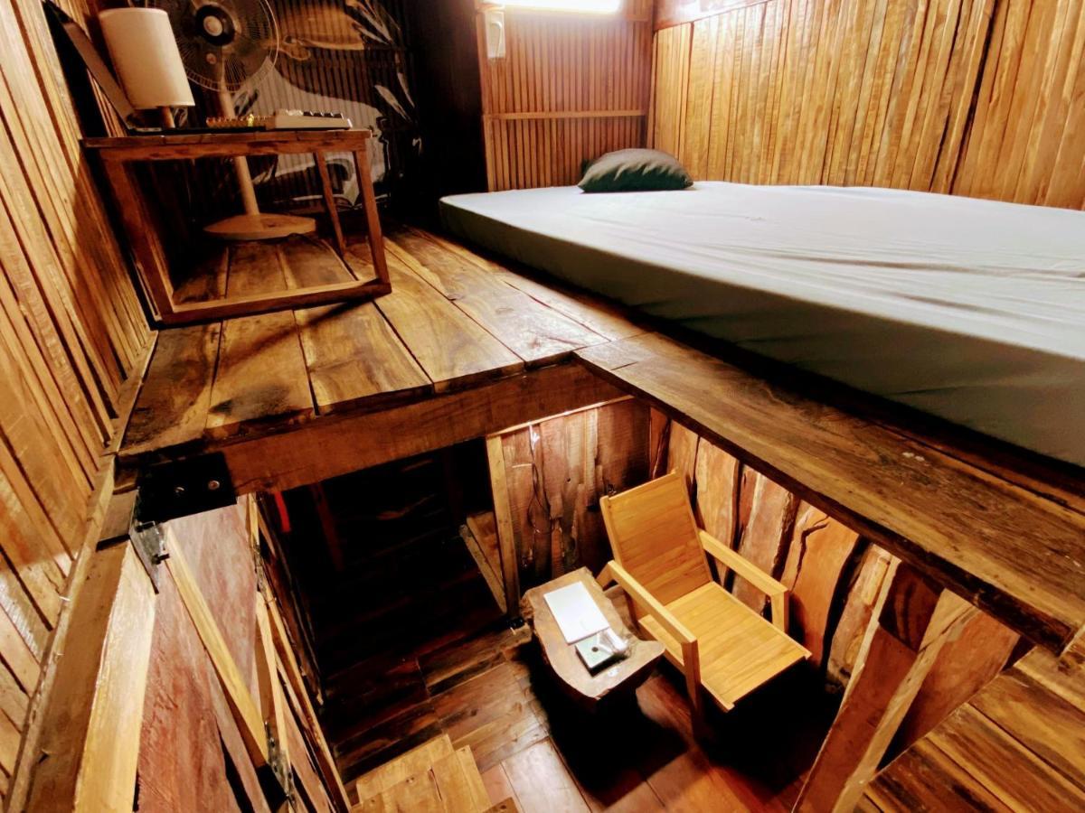 The Gk House Hostel, Ecolliving, Central City, Natural Wooden, Chill View Rooftop, Restaurant And Cocktail Bar Thành Pho Ho Chí Minh Esterno foto