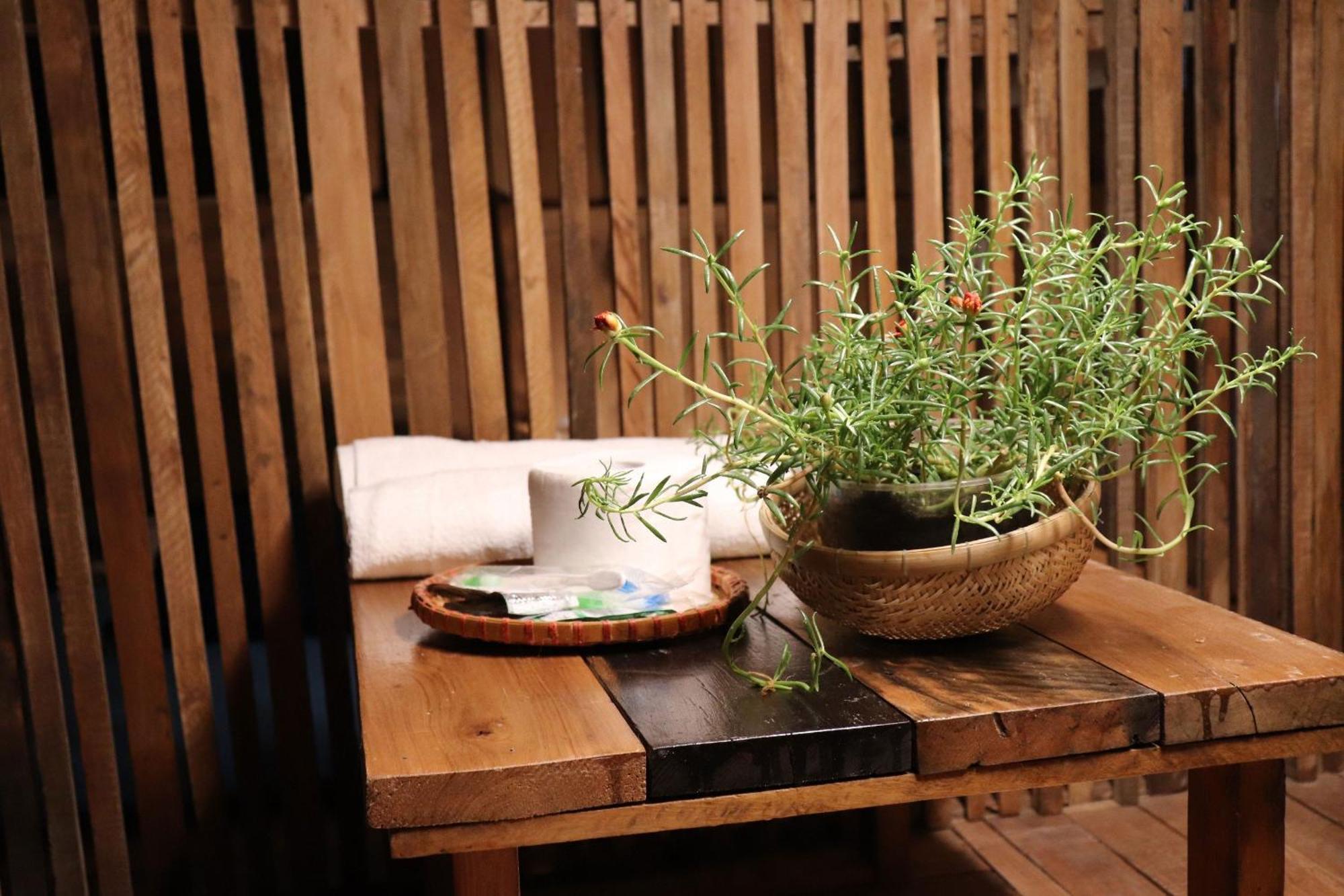 The Gk House Hostel, Ecolliving, Central City, Natural Wooden, Chill View Rooftop, Restaurant And Cocktail Bar Thành Pho Ho Chí Minh Esterno foto