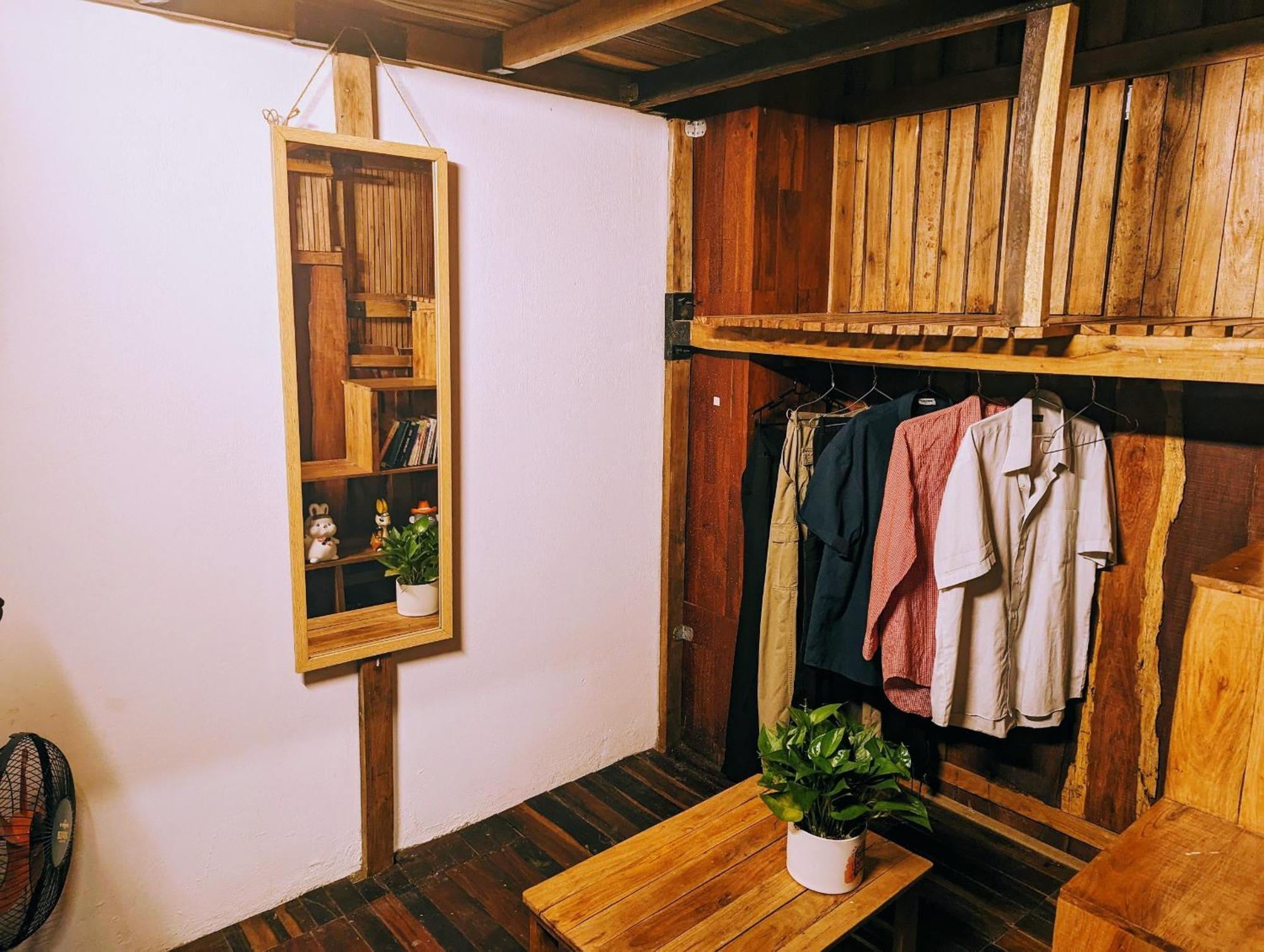 The Gk House Hostel, Ecolliving, Central City, Natural Wooden, Chill View Rooftop, Restaurant And Cocktail Bar Thành Pho Ho Chí Minh Esterno foto